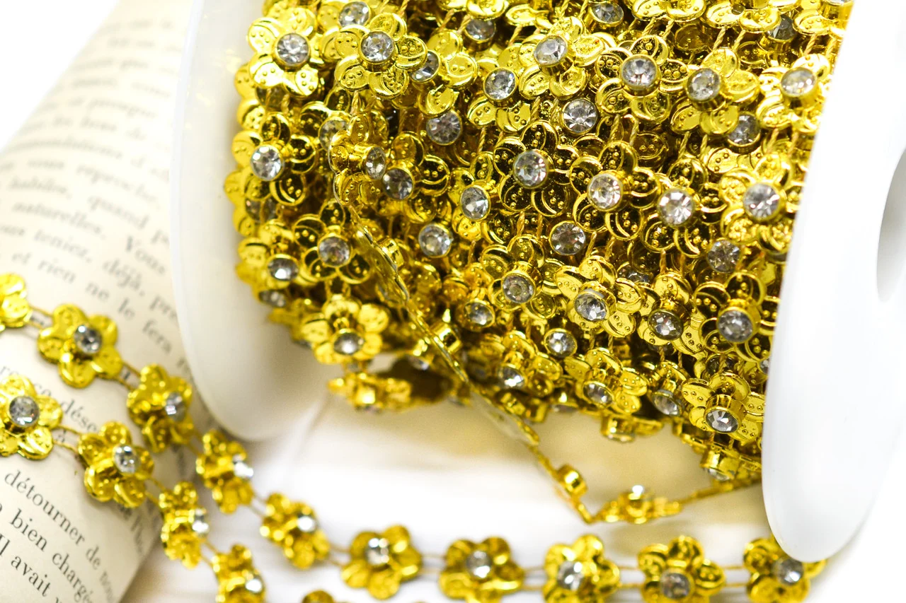 Полубусины на нитке цветы с кристаллами 12 мм 1 м Золото В39_АА091