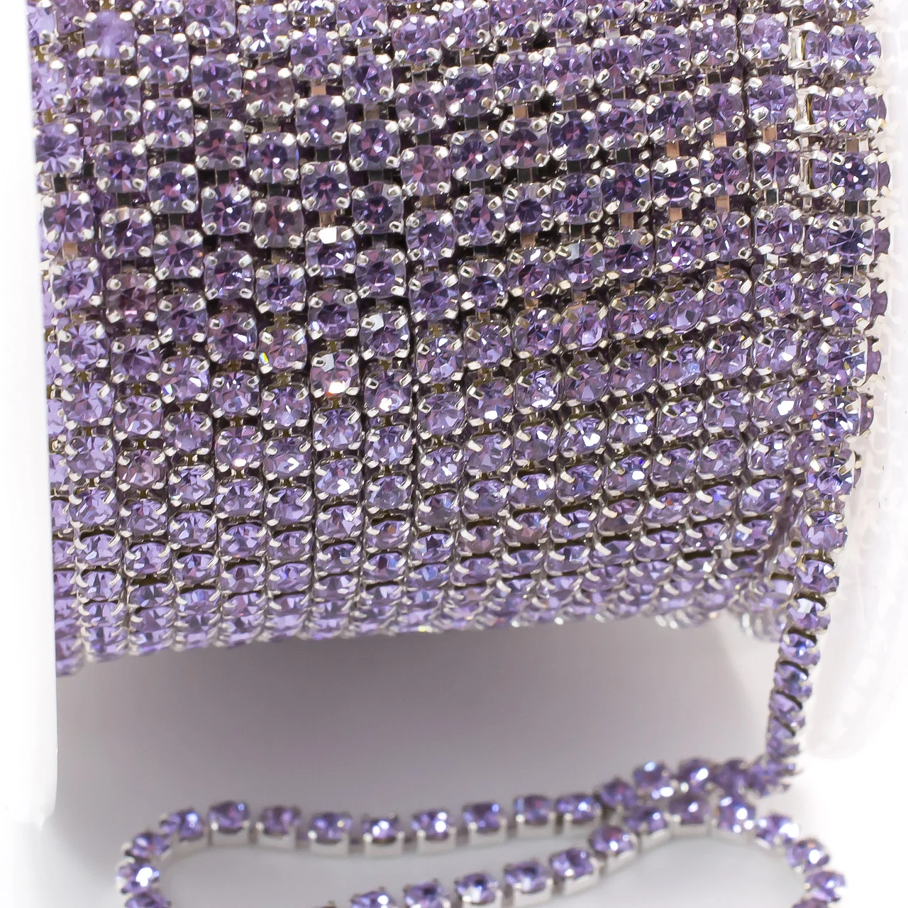 Стразовий ланцюг ss6 (2 мм) 1 м Violet silver