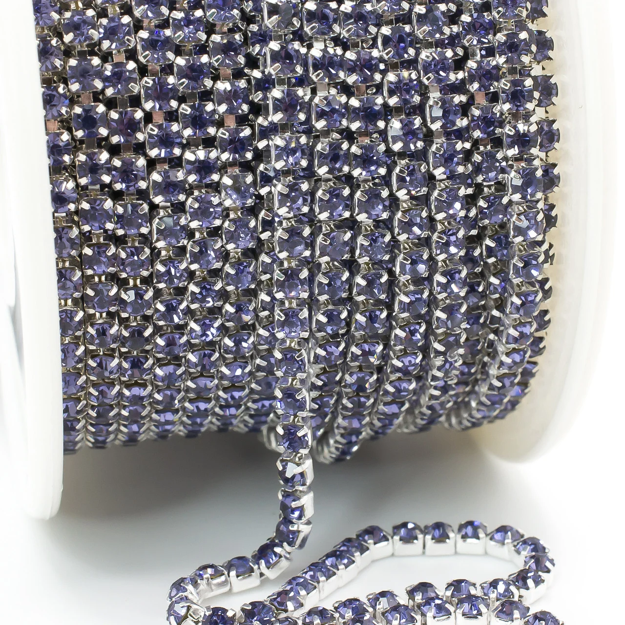 Стразовий ланцюг ss10 (2,8 мм) 1 м Тanzanite silver