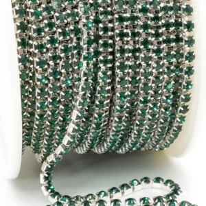 Стразовая цепь ss6 (2 мм) 1 м Emerald silver