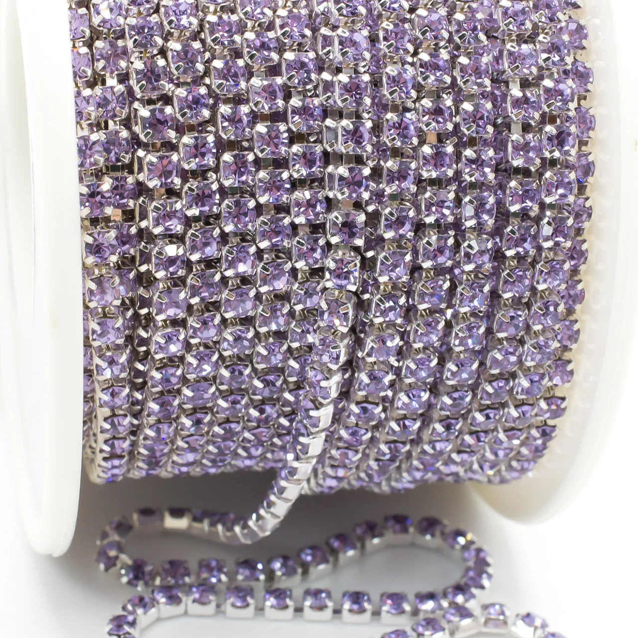 Стразовая цепь ss8 (2,5 мм) 1 м Violet silver