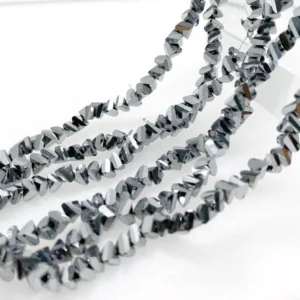 Намистини Swarovski огранювання трикутник 4 мм Ø 1 мм 35 см (+-130 шт.) Сріблястий металік