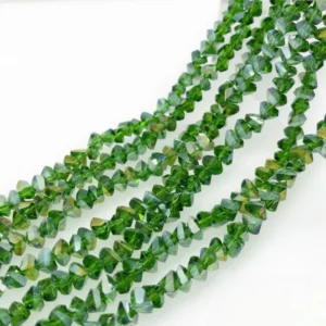 Намистини Swarovski огранювання трикутник 6 мм Ø 1 мм 30 см (+-85 шт.) Смарагдовий АВ прозорий
