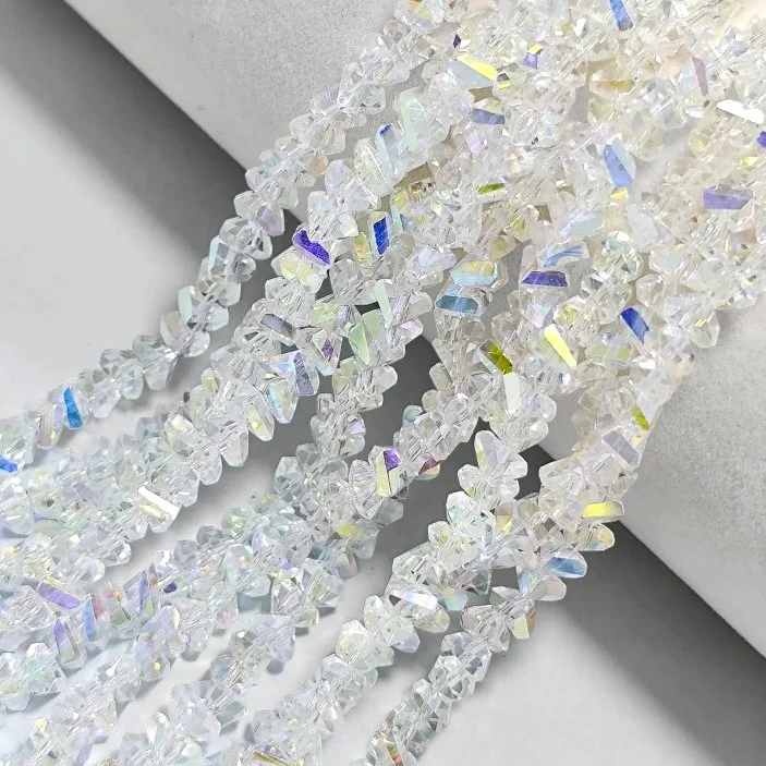 Намистини Swarovski огранювання трикутник 3 мм Ø 0,8 мм 27 см (+-130 шт.) Прозорий АВ+