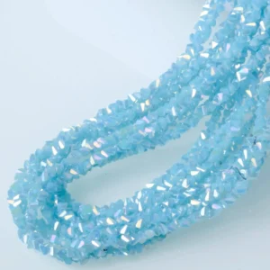 Намистини Swarovski огранювання трикутник 4 мм Ø 1 мм 35 см (+-130 шт.) Небесний АВ