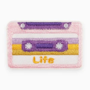 Термоаппликация Cassette Life вышитая 4,5х7 см 1 шт. Розовый