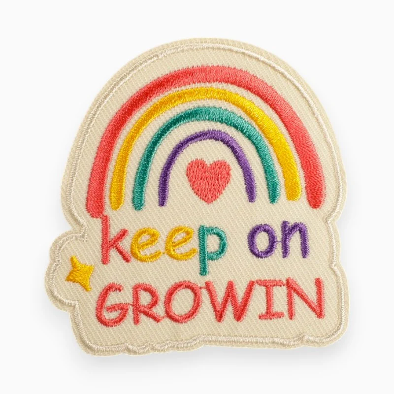 Термоаплікація Keep on Growin вишита 7х6,9 см 1 шт. Різні кольори