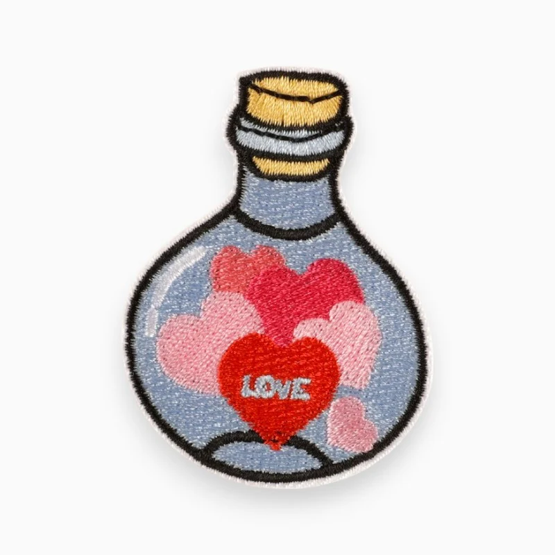Термоаплікація Bottle of love вишита 6,1х4,5 см 1 шт. Різні кольори