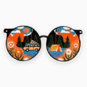 Термоаплікація Glasses camping вишита 4,4х9,6 см 1 шт. Різні кольори