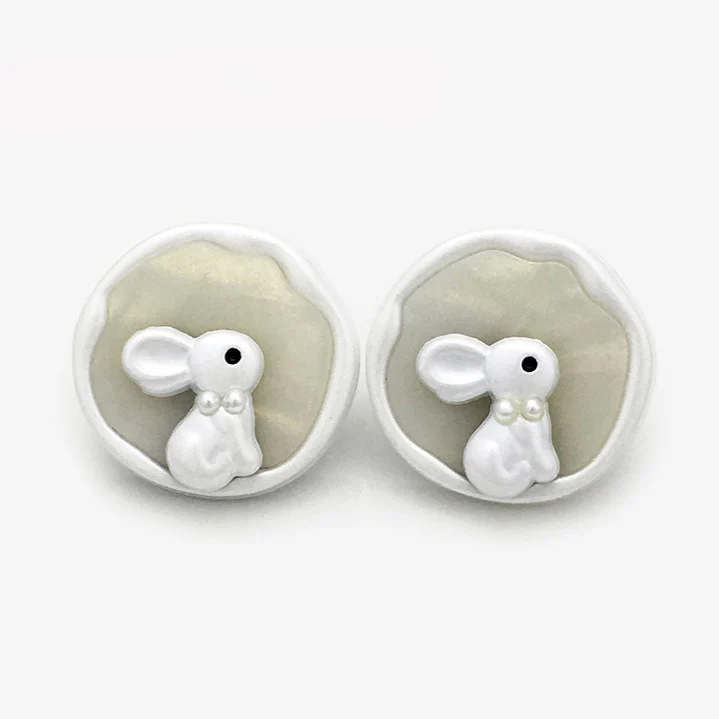Пуговица Rabbit LuxFabric на ножке металл 18х17 мм 1 шт. Белый