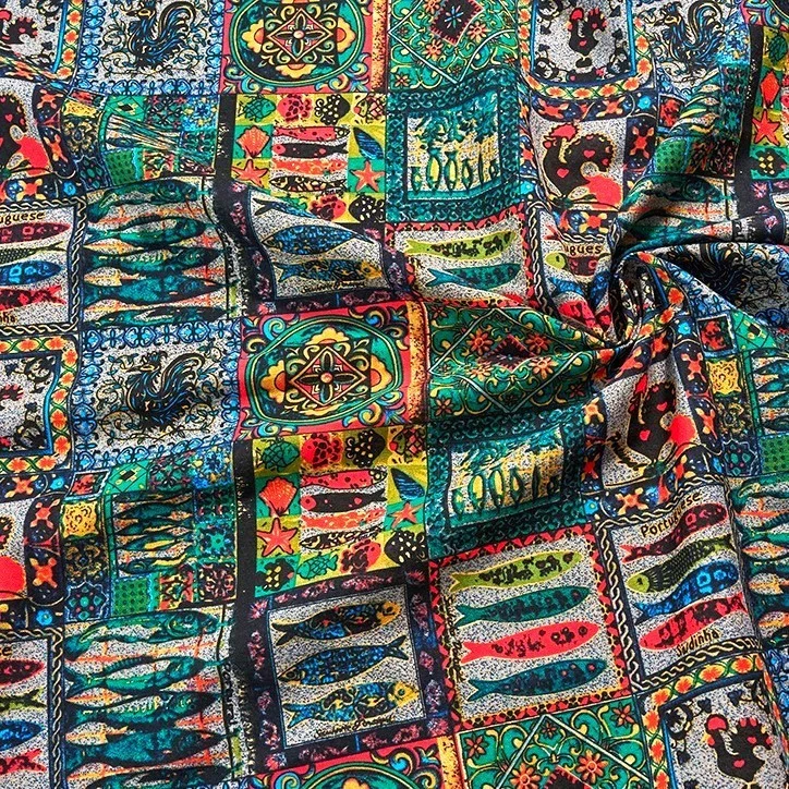 Ткань 100% вискоза LuxFabric 153 г/м² 1,45 м 1 м принт Retro design — изображение 3