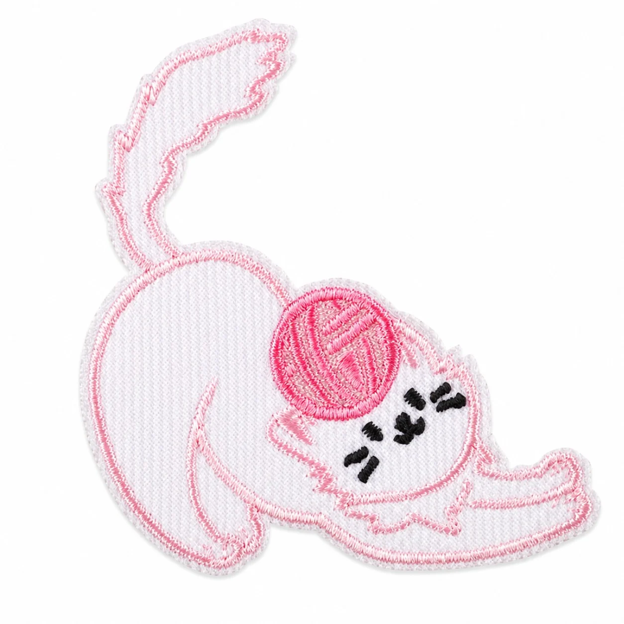 Термоаппликация Pink cat вышитая 5,8х6,3 см 1 шт. Розово-белый
