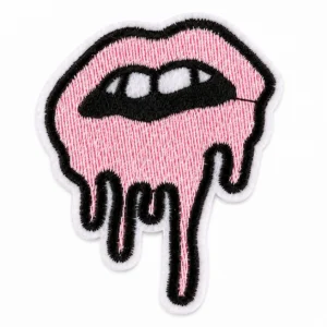 Термоаппликация Melting Lips вышитая 5,2х6,5 см 1 шт. Розово-черный
