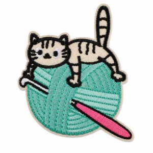 Термоаппликация Playful Kitten вышитая 5х6 см 1 шт. Разные цвета