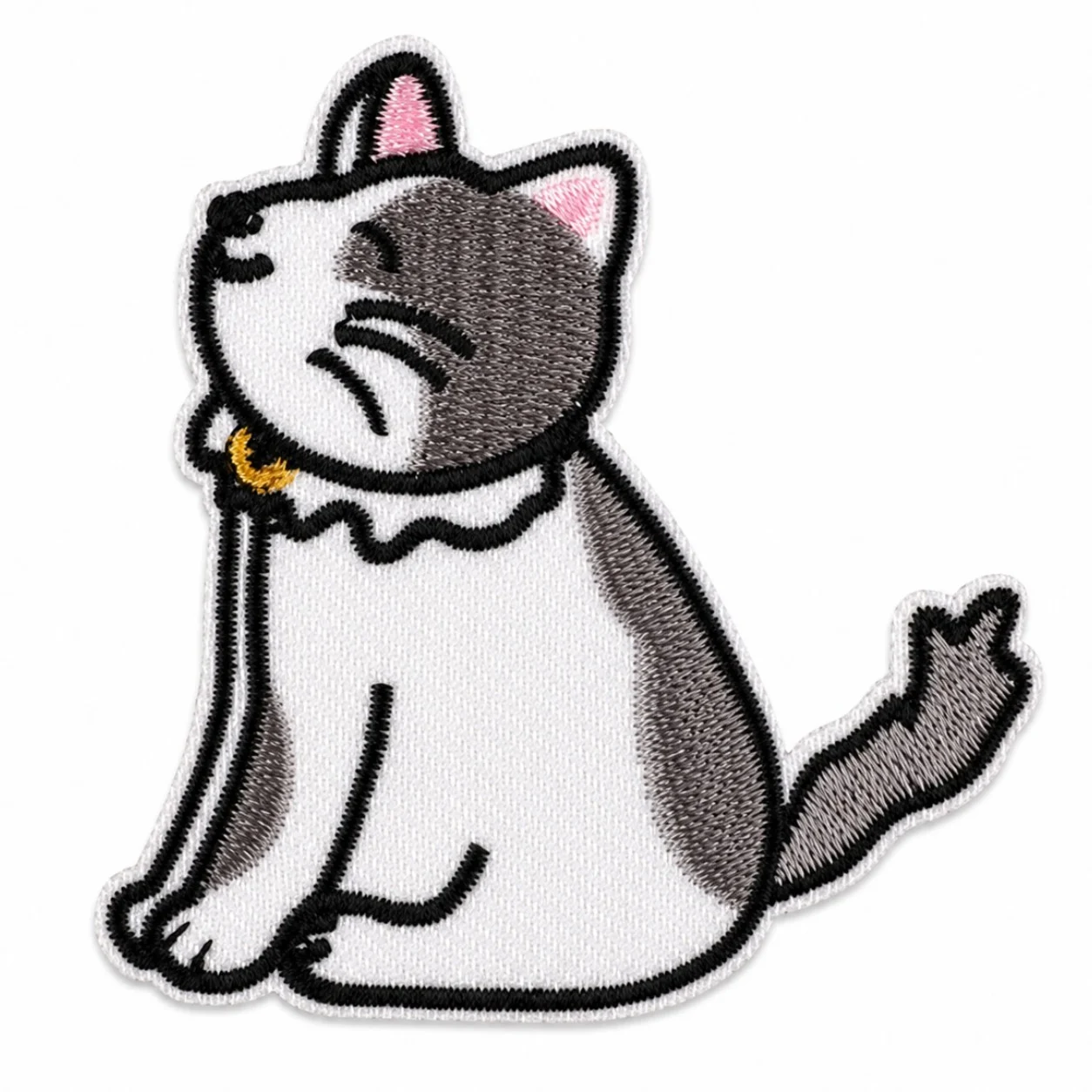 Термоаппликация Happy Cat вышитая 5,9х6 см 1 шт. Бело-серый