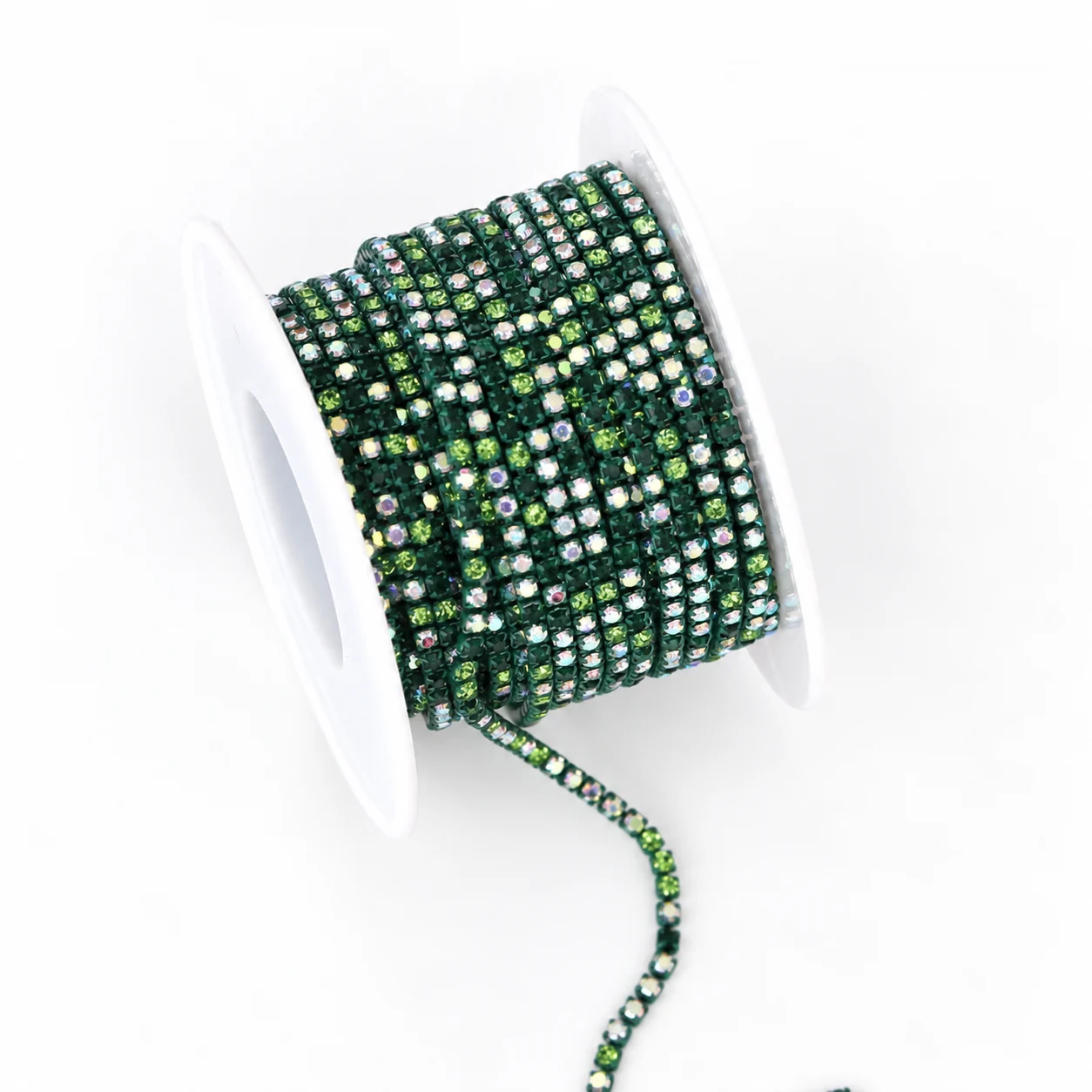 Стразовий ланцюг ss6 (2 мм) 1 м Green AB Dark Green