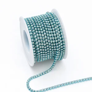Стразовая цепь ss6 (2 мм) 1 м Crystal Blue